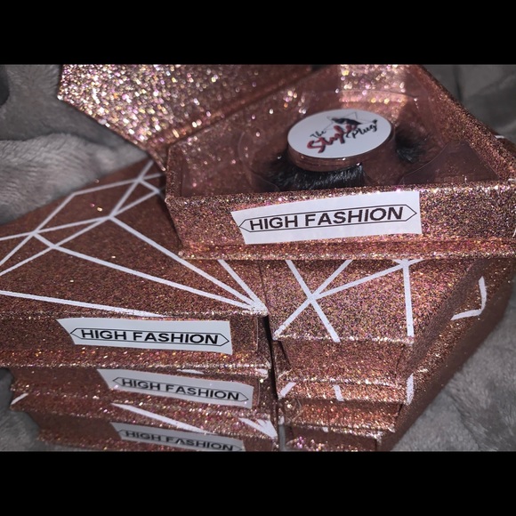 StylePlug Lashes - Picture 5 of 6